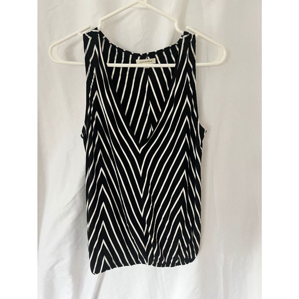 Max studio sleeveless top